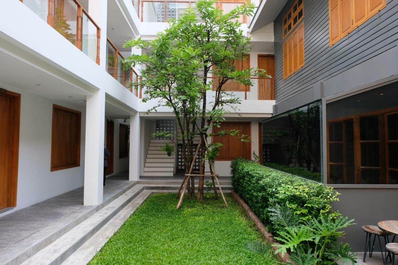 Vali Villa Bangkok Exterior photo